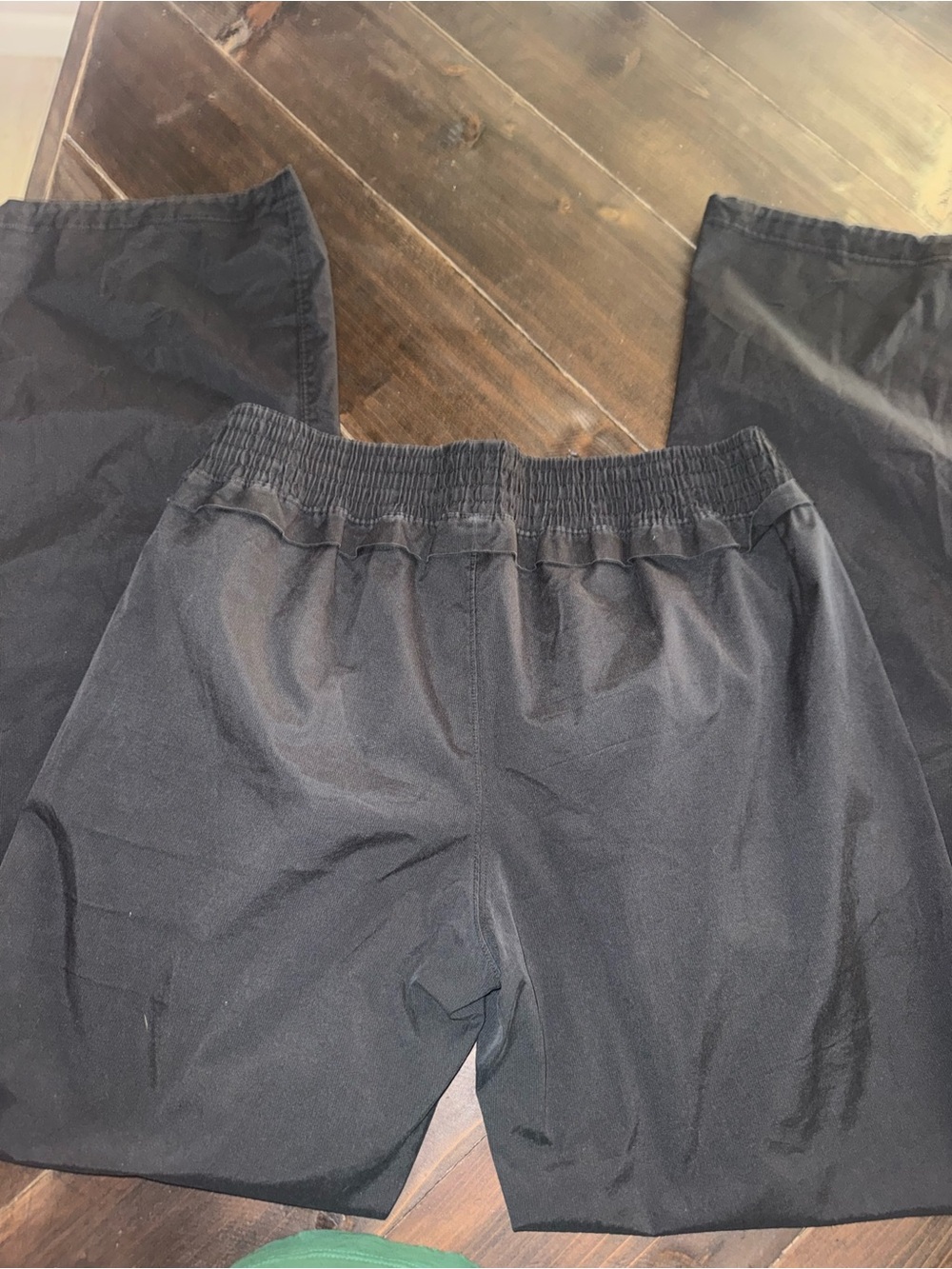 Lululemon Black Pleated Wide Leg Pants Size 8 - Picture 2 of 4